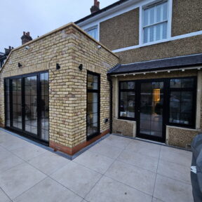 Cotizio Windows & Doors - Black 3